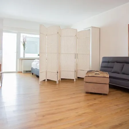 - Feldstrasse 30-o * Winterberg