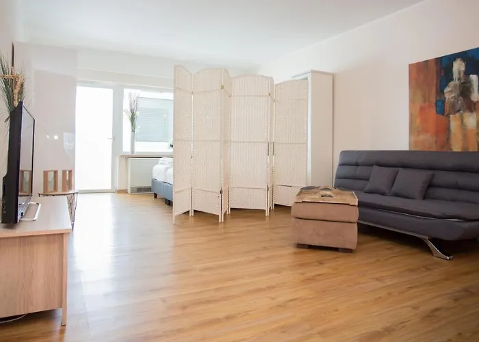 - Feldstrasse 30-o * Winterberg